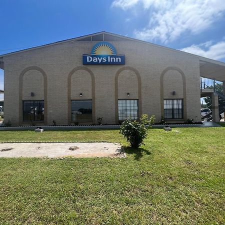 Days Inn & Suites By Wyndham - Canton First Monday Trade Days Ngoại thất bức ảnh