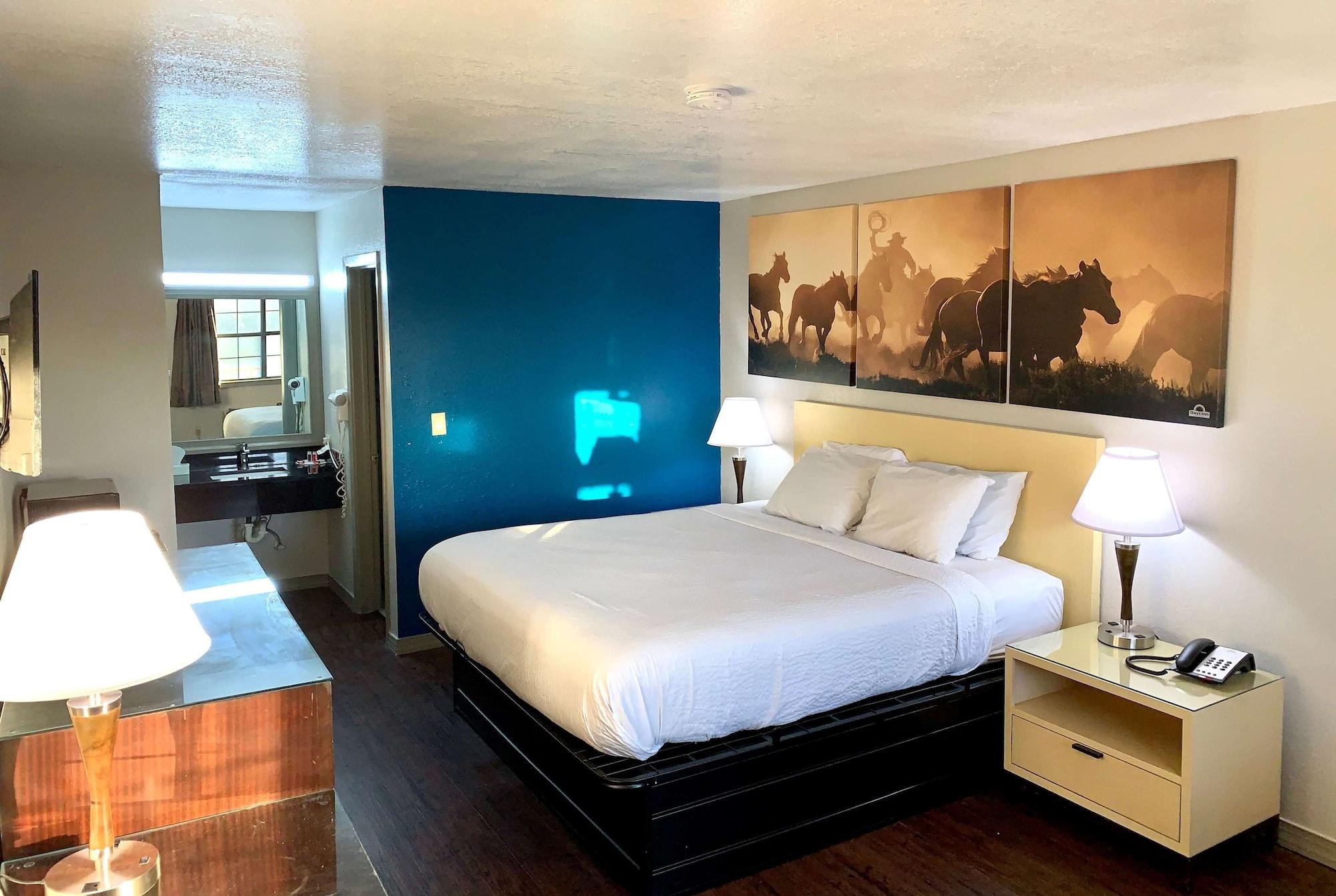 Days Inn & Suites By Wyndham - Canton First Monday Trade Days Ngoại thất bức ảnh