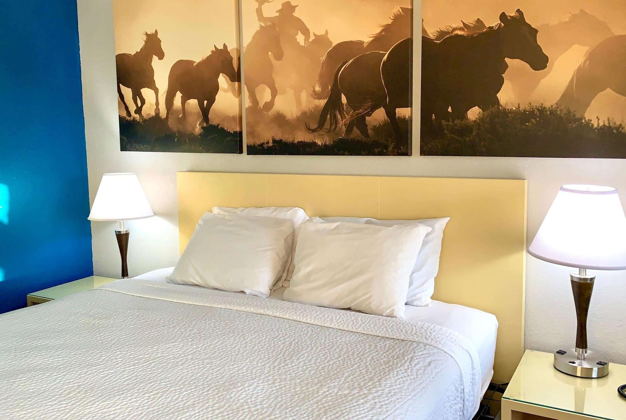 Days Inn & Suites By Wyndham - Canton First Monday Trade Days Ngoại thất bức ảnh